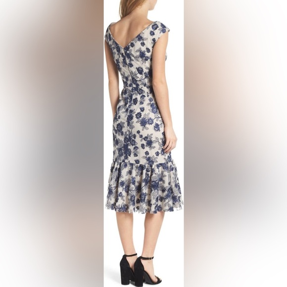 Gal Meets Glam Collection Rosemary Floral Embroidered Midi Dress Sz 4 - Picture 4 of 11